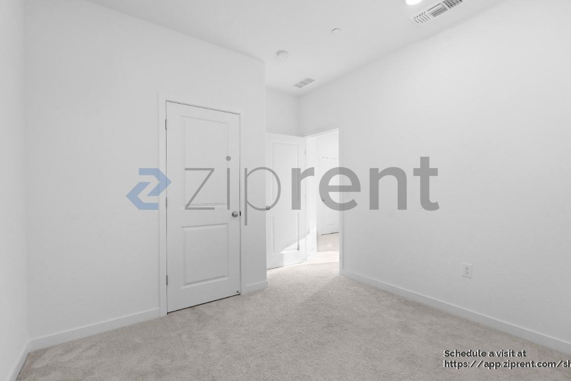 Building Photo - 4417 Neptune Cir