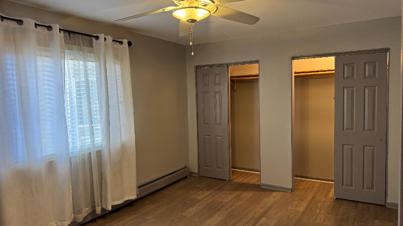 Building Photo - 9-S125 Lake Dr