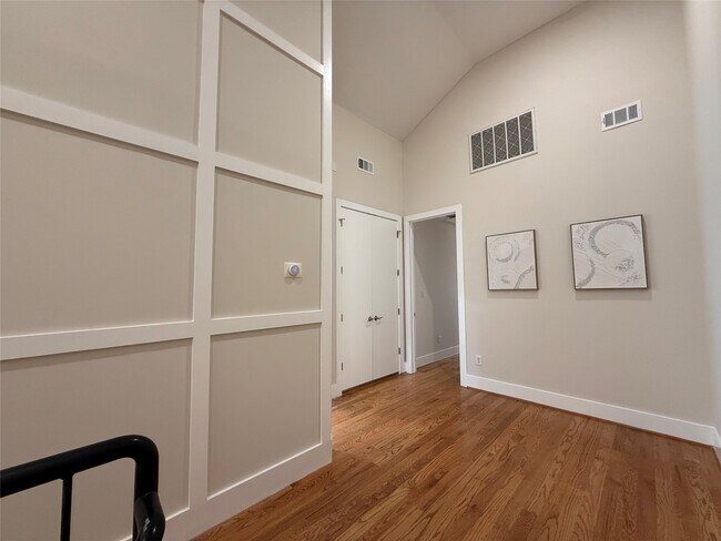 Building Photo - 1608 Patterson St