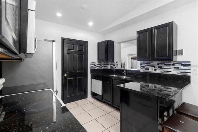 Building Photo - 90 Nancy Lee Ave