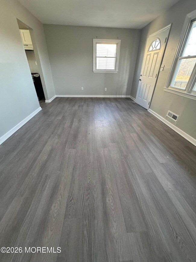 Building Photo - 40 Liberty St