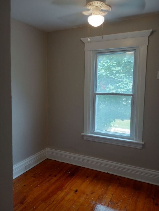 Building Photo - 125-127 South Fulton Street