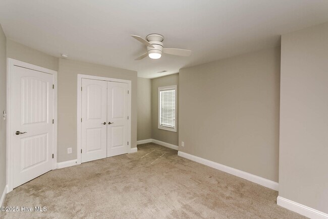Building Photo - 1202 Woods Ct