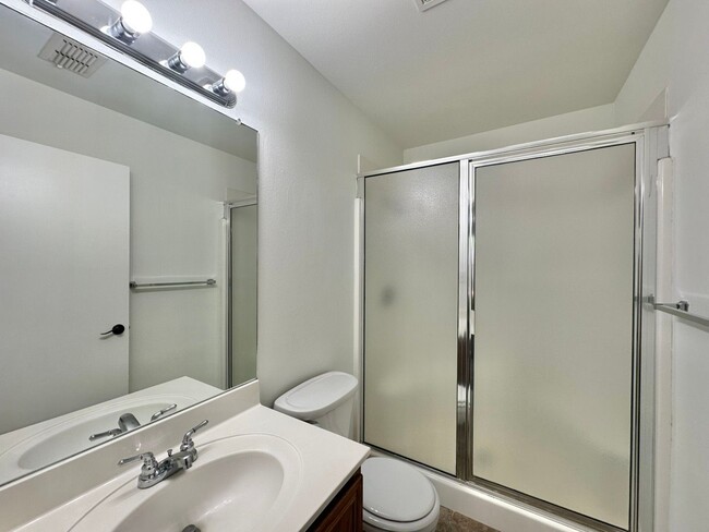 Building Photo - 3 Bedroom 2 Bath Rental in Whitehouse ISD!...