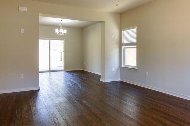 Building Photo - 150 Peoria Blvd