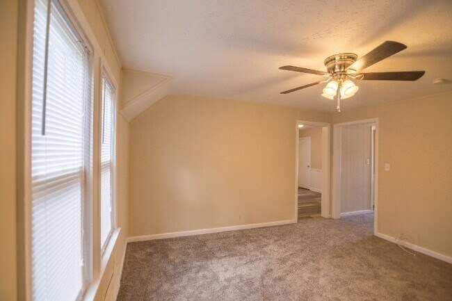 Building Photo - 37355 2nd St