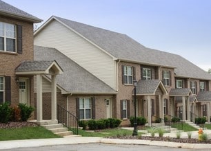 Building Photo - Clearview Commons
