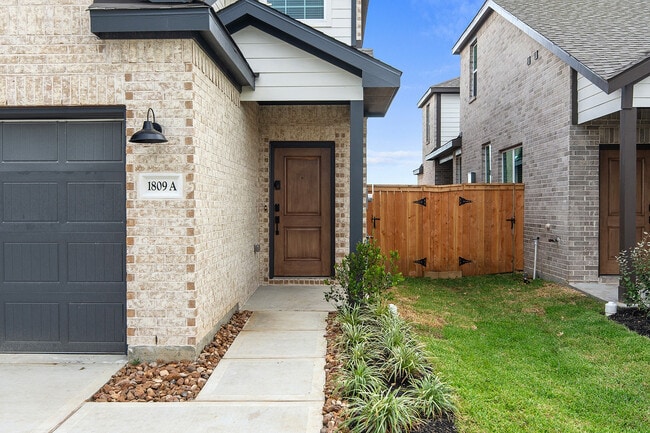 4A | 4 Bed / 2.5 Bath - Entrance - Sundera at River Ranch