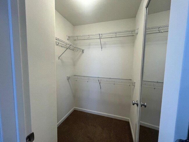 Building Photo - 4102 Voltaire St