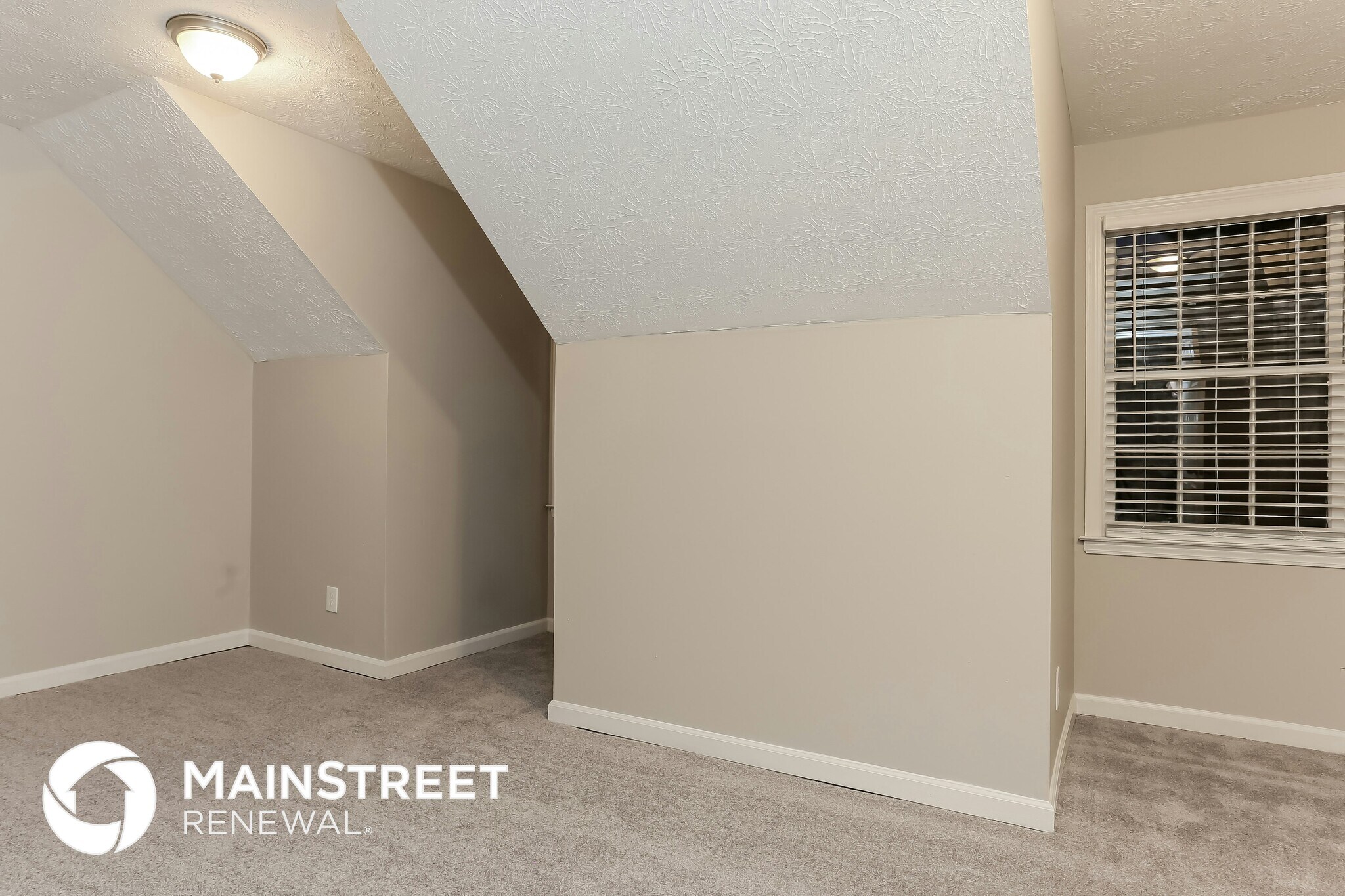 Building Photo - 5132 Clearwater Dr SW