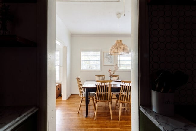 Building Photo - 1025 N 34th St