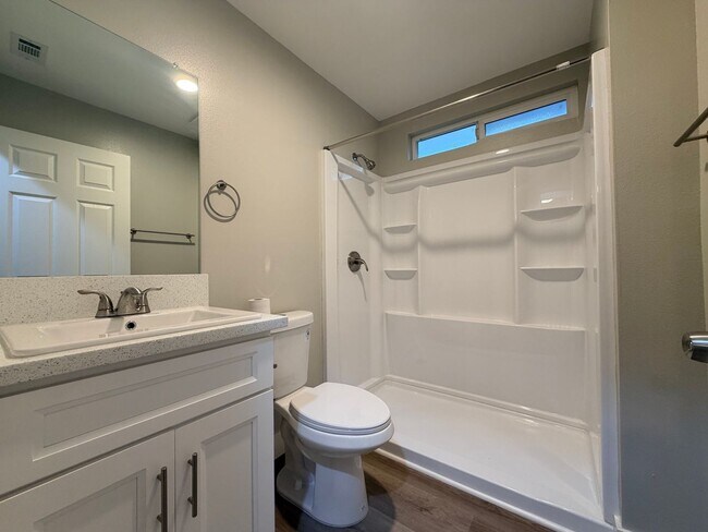 Building Photo - Charming 3-bedroom, 2-bathroom home located in the city of San Bernardino, CA.