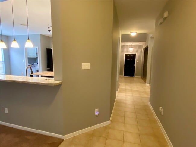 Building Photo - 2827 Mustang Hill Ln