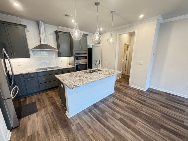 Building Photo - 1 Block from Downtown Kannapolis