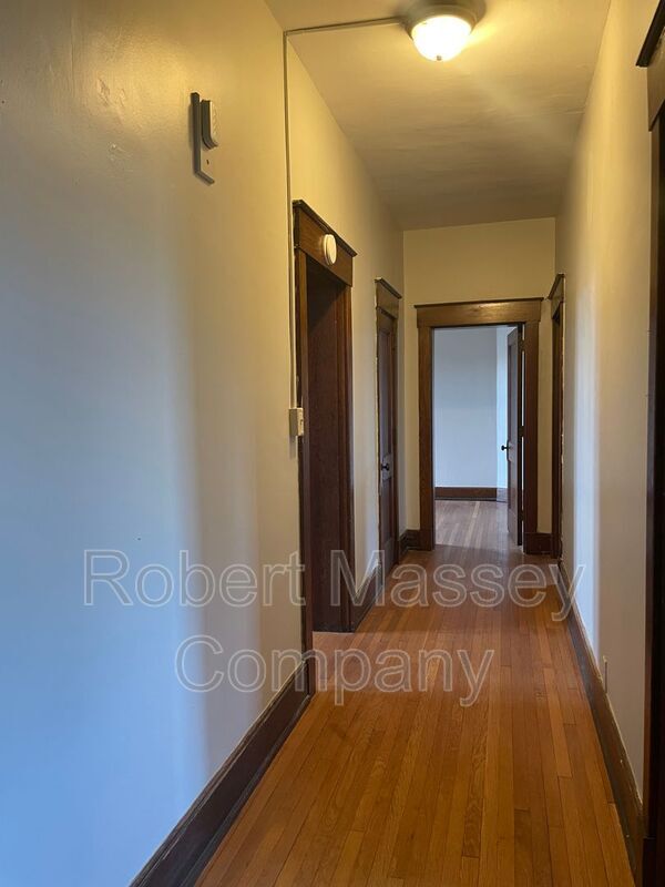 Building Photo - 2014 Cherokee Pkwy