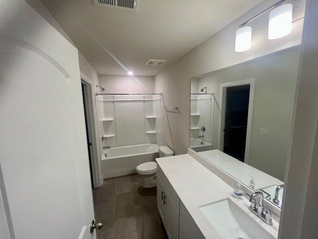 Building Photo - West End Station Townhome!