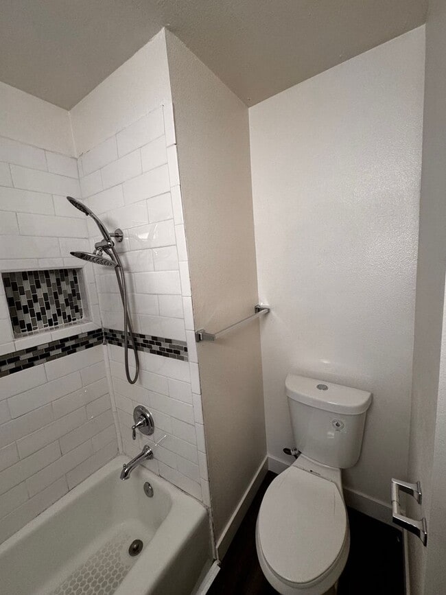 Building Photo - 33812 Robles Dr
