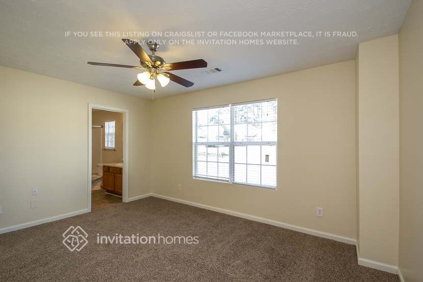 Building Photo - 715 Carlton Pointe Way