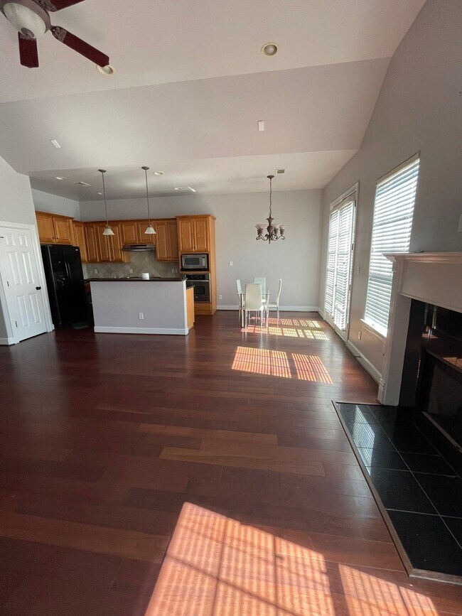 Building Photo - 2605 Almeda Forest Ct