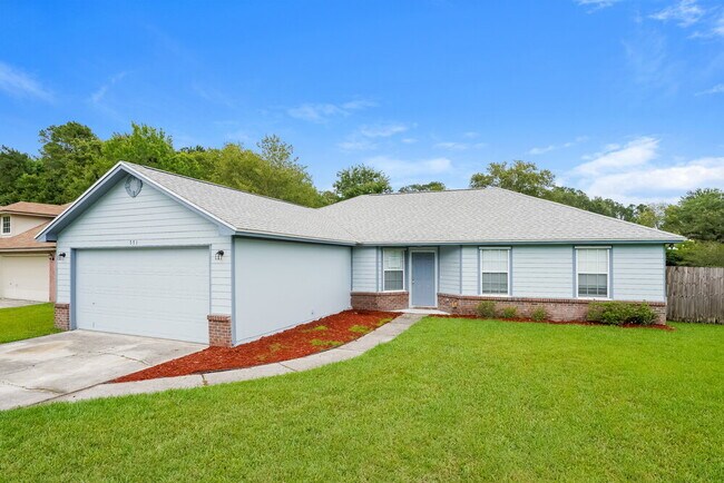 Building Photo - 571 Charles Pinckney St