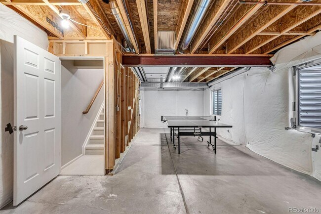 Building Photo - Fullerton Cir
