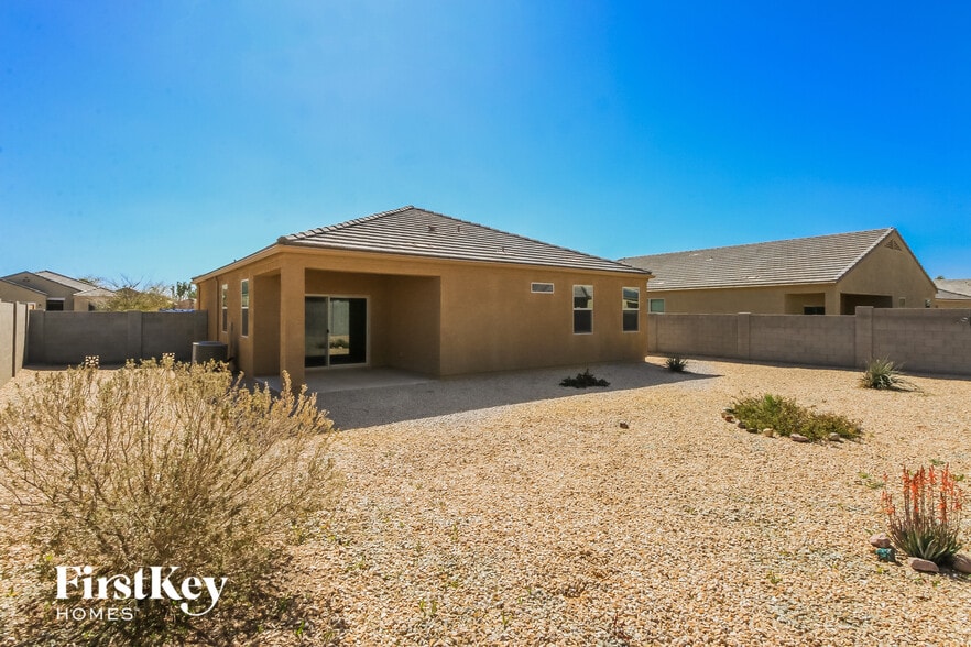 Building Photo - 11148 E Sunflower Ct