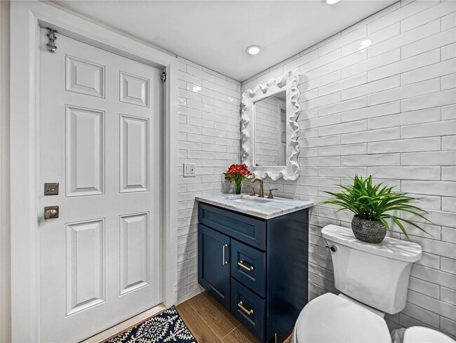 Building Photo - 829 59th Ave