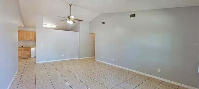 Building Photo - 3214 W Van Buren Dr