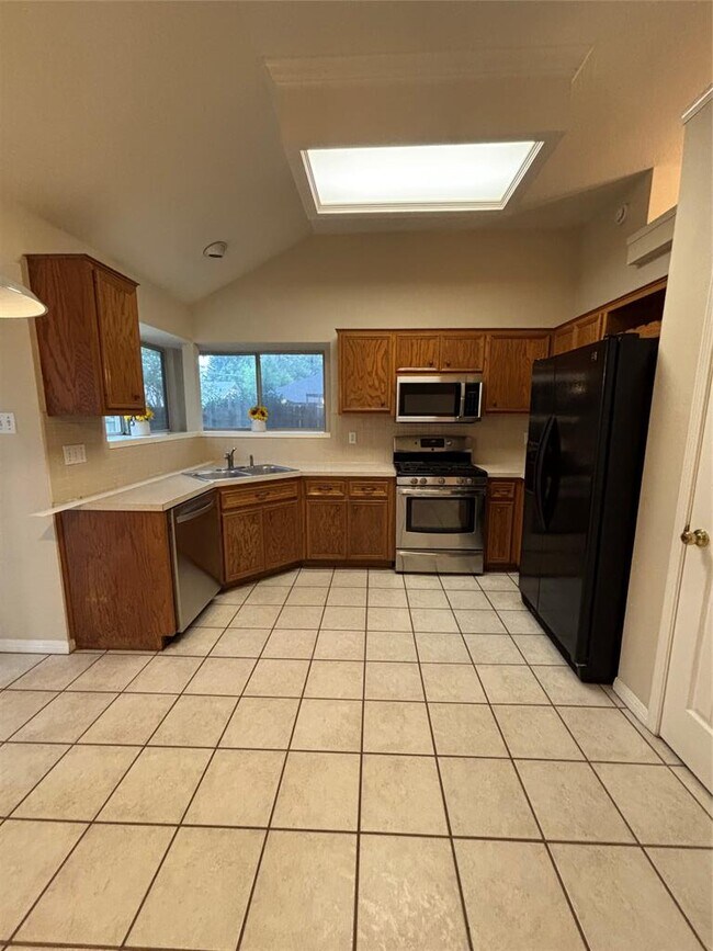Building Photo - 4500 Abelia Dr