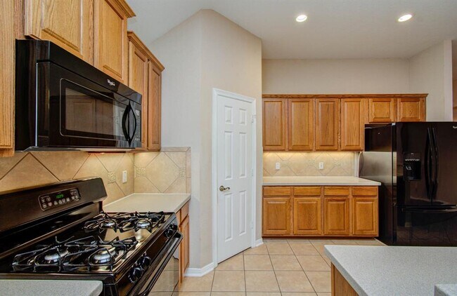 Building Photo - 14403 Red Tailed Hawk Ln