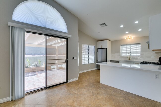 Building Photo - Stunning fully remodeled single-story home