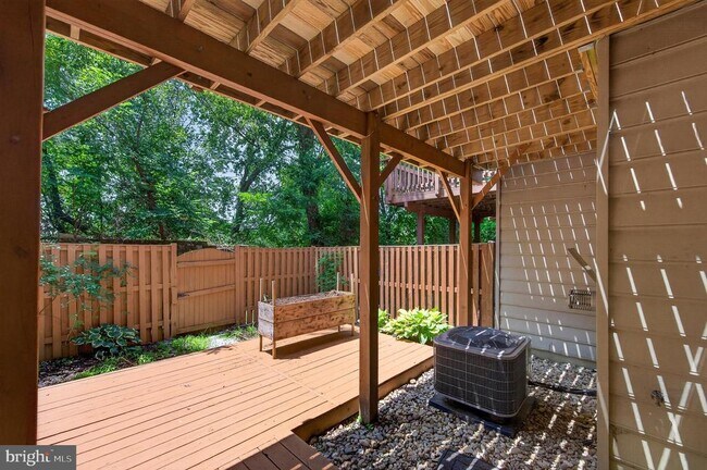 Building Photo - 967 Herons Run Ln
