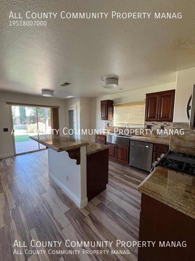 Building Photo - 26836 Hanford St