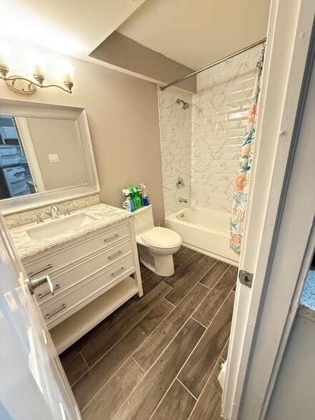 Building Photo - 360 Netherland Ave