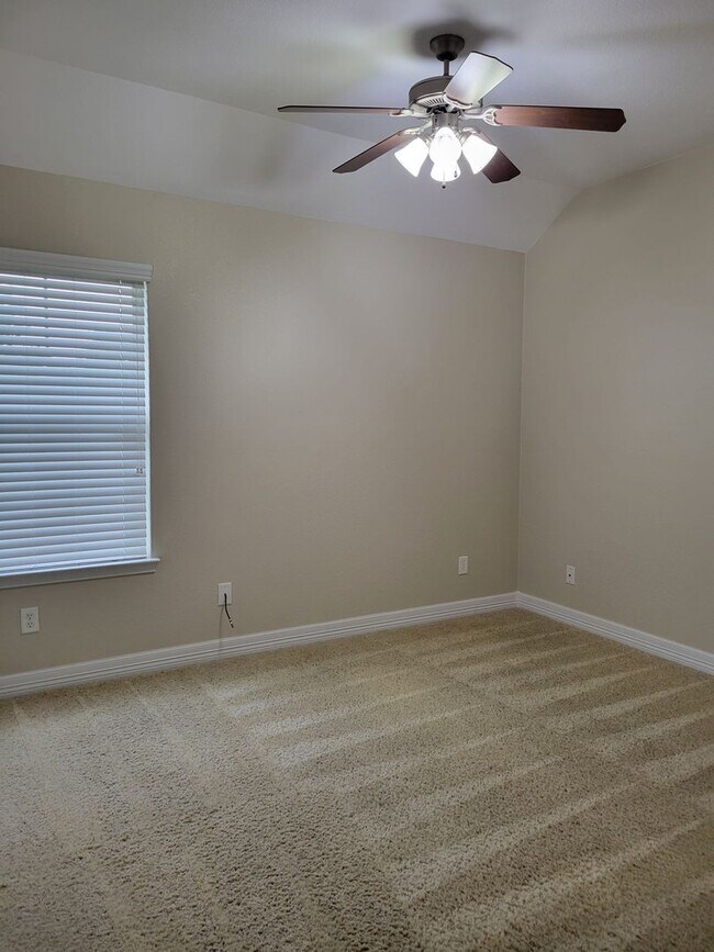 Building Photo - 2501 Leatherwood Dr