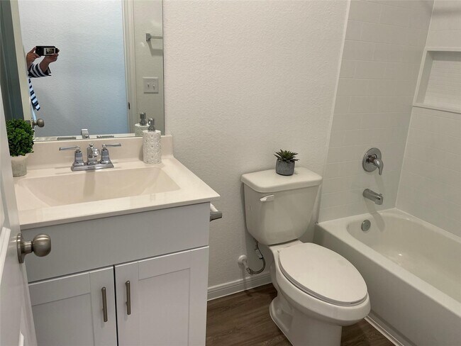 Building Photo - 1328 Bright Hl Dr