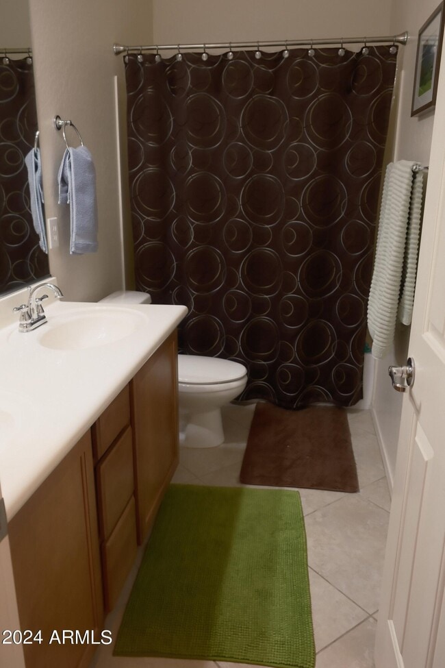 Building Photo - 18428 W Summer Haven Dr