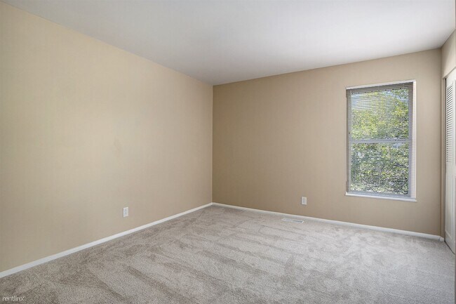 Building Photo - 2 br, 1.5 bath Condo - 3577 Kenbrooke Ct