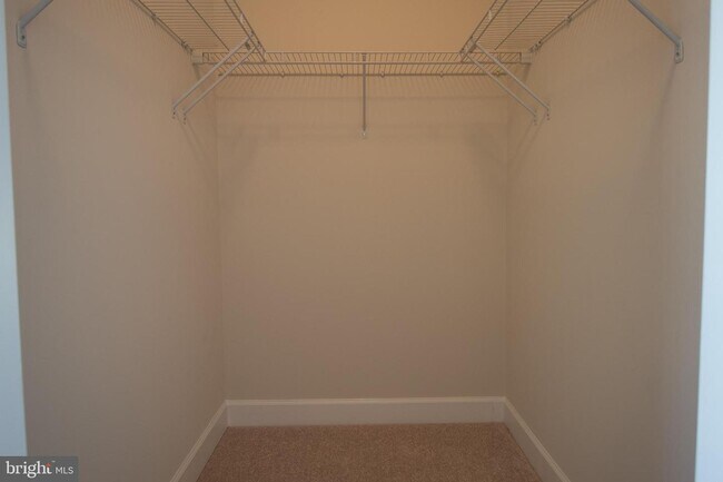 Building Photo - 522 Jurgensen Pl