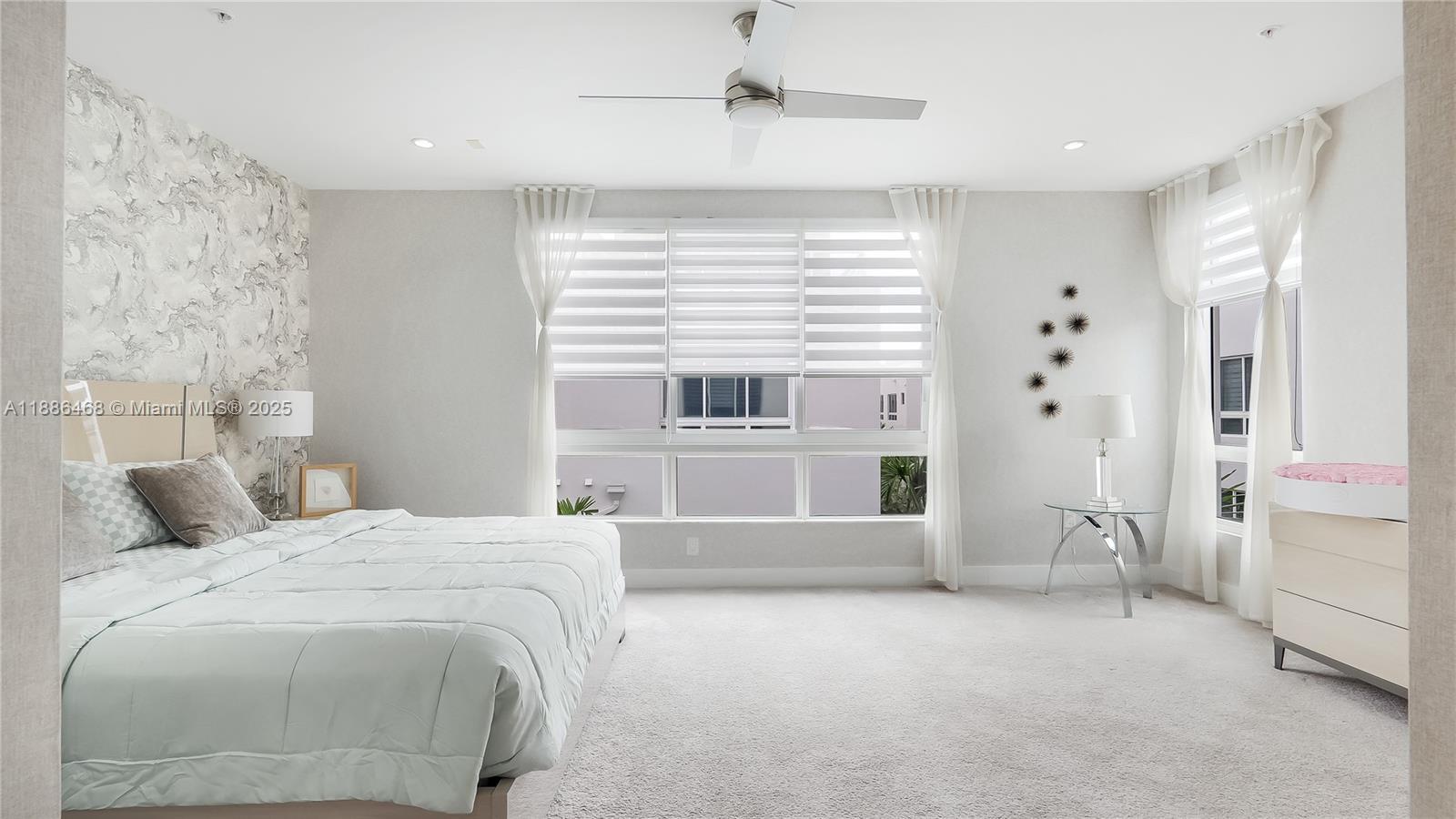 Building Photo - 6611 NW 105th Pl