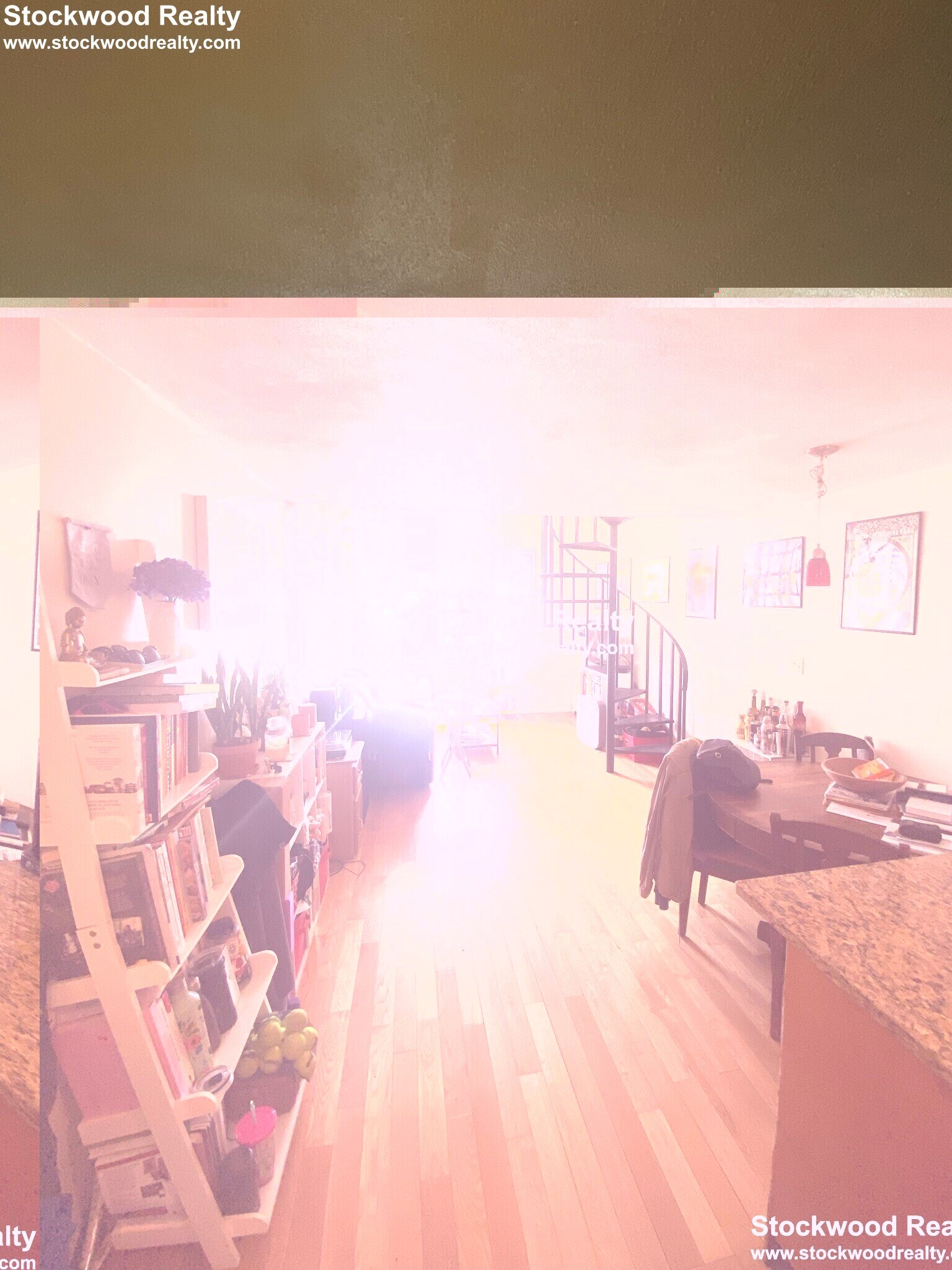 Building Photo - 382 Dorchester St