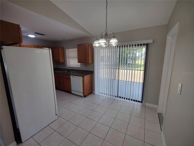 Building Photo - 759 Maderia Ct