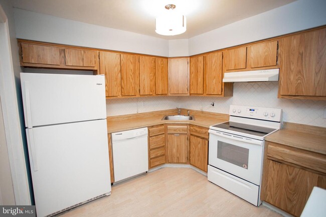 Building Photo - 40B Sumac Ct