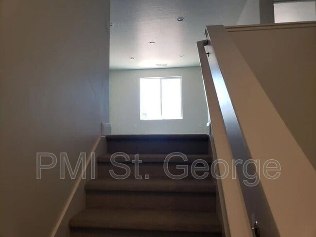 Building Photo - 3226 E 2930 S