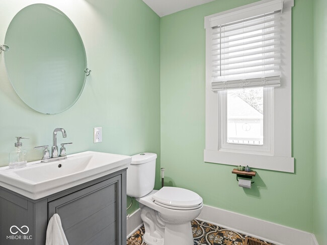 Building Photo - 622 N Hamilton Ave