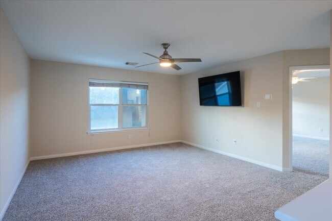 Building Photo - 15907 Kings Cypress Ln