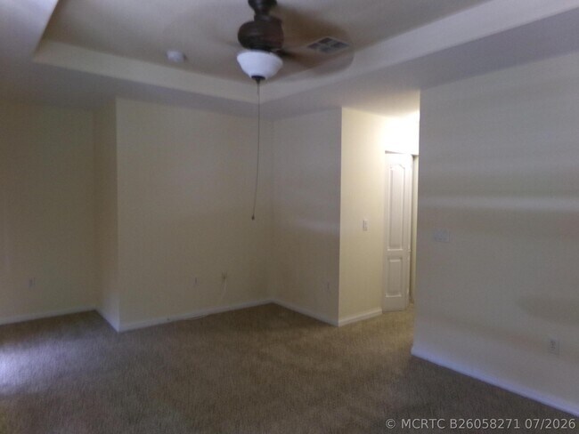 Building Photo - 2132 SE Eatonville Dr