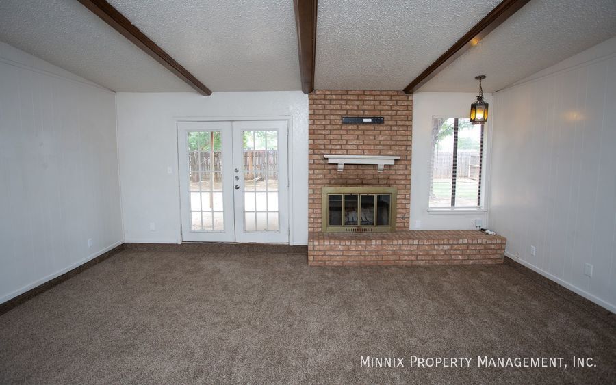 Building Photo - 2325 81st St