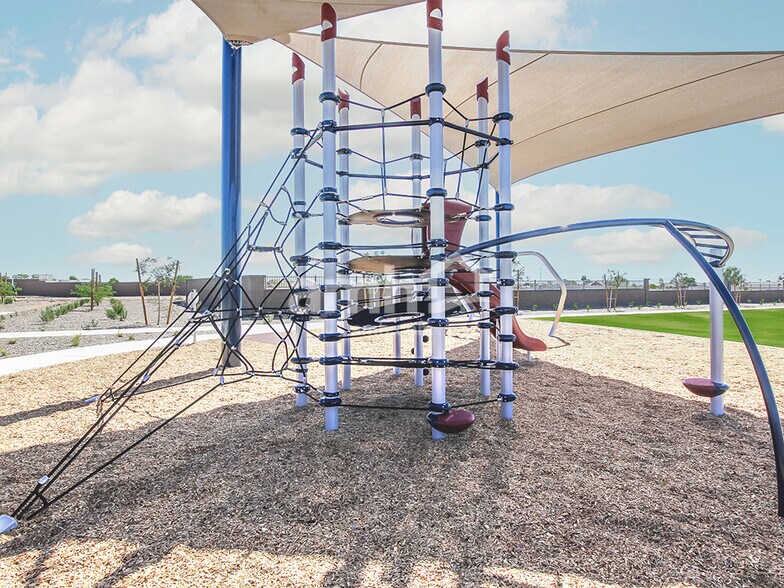 Building Photo - 20177 W Thomas Rd