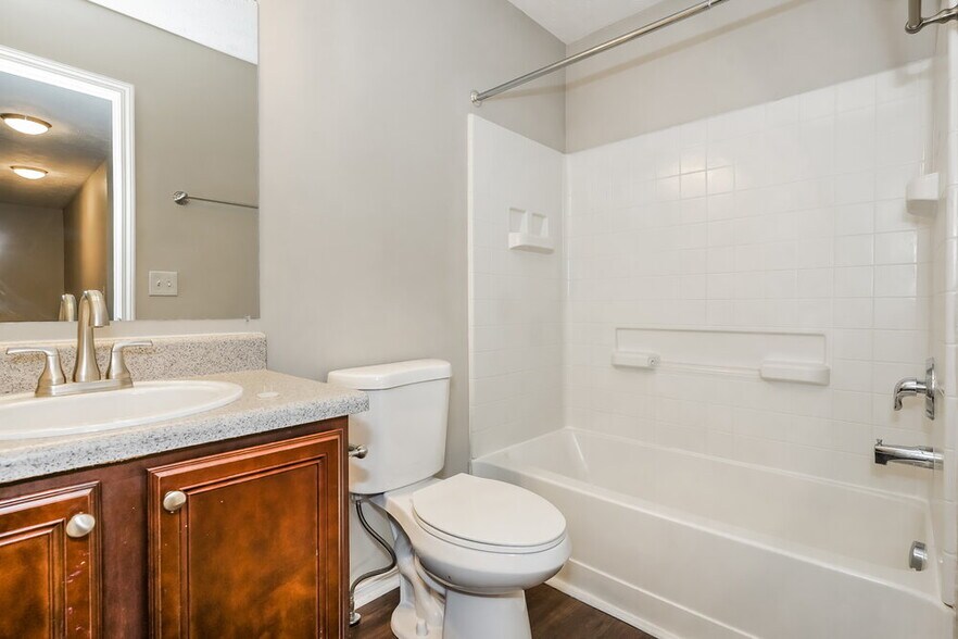 Building Photo - 2878 Creekbend Dr